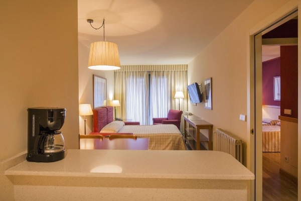Aparthotel Shusski (Encamp)